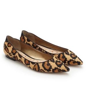 CHEETA / LEOPARD POINTED TOE FLATS - EUC